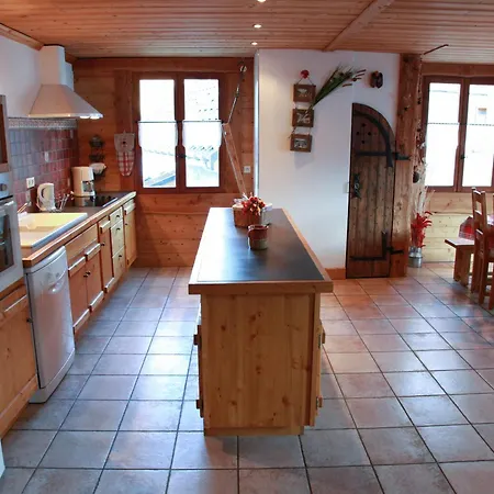 Triplex Spacieux, Parking - 13 Pers. - Fr-1-263-471